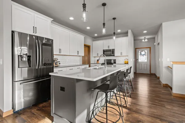 $474,900 | 4647 North Cherryvale Avenue, Appleton, WI 54913