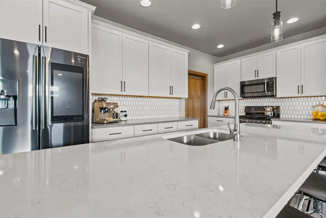 $485,000 | 4647 North Cherryvale Avenue, Appleton, WI 54913