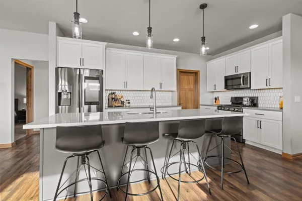 $474,900 | 4647 North Cherryvale Avenue, Appleton, WI 54913