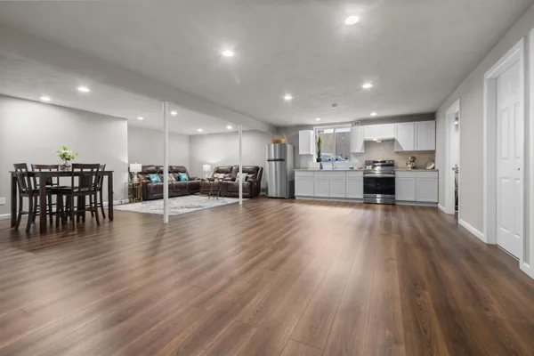 $474,900 | 4647 North Cherryvale Avenue, Appleton, WI 54913