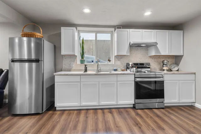 $485,000 | 4647 North Cherryvale Avenue, Appleton, WI 54913