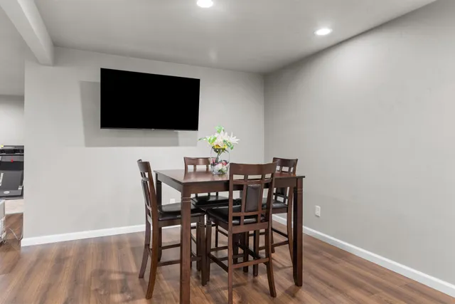 $485,000 | 4647 North Cherryvale Avenue, Appleton, WI 54913