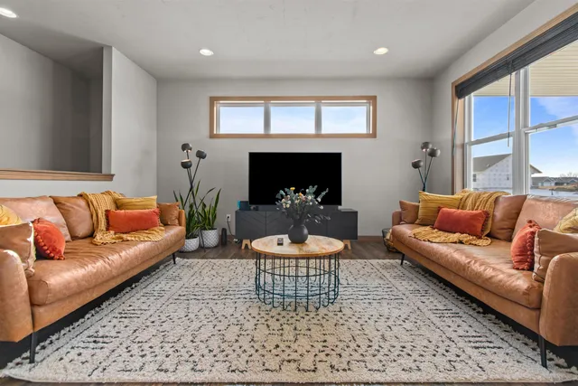 $485,000 | 4647 North Cherryvale Avenue, Appleton, WI 54913