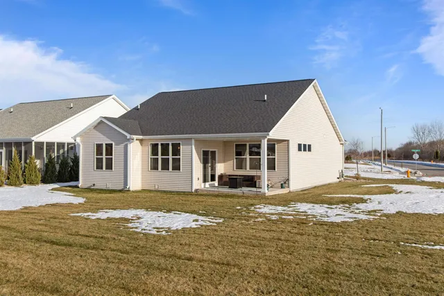 $485,000 | 4647 North Cherryvale Avenue, Appleton, WI 54913