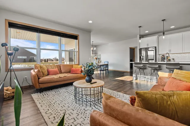 $485,000 | 4647 North Cherryvale Avenue, Appleton, WI 54913