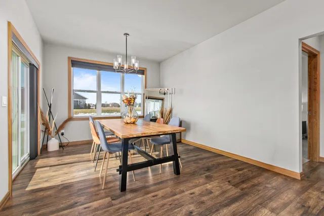 $485,000 | 4647 North Cherryvale Avenue, Appleton, WI 54913