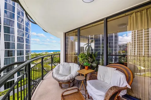 $1,750,000 | 2843 South Bayshore Drive, Unit 11F, Miami, FL 33133