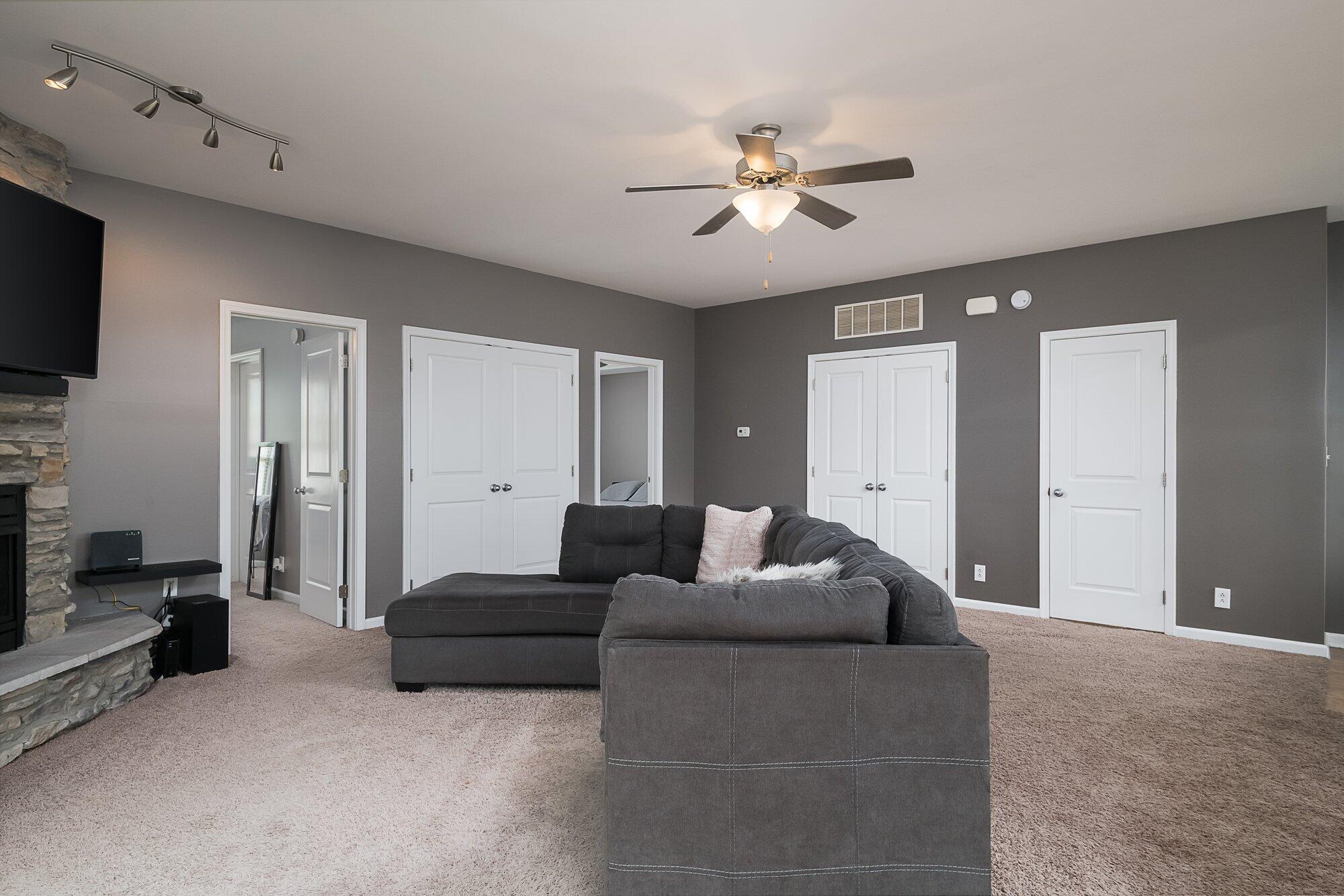 227 Regency Point Path Lexington, KY 40503 - Photo 4 of 23 003-227_regency_point_path_6_7_22-highre