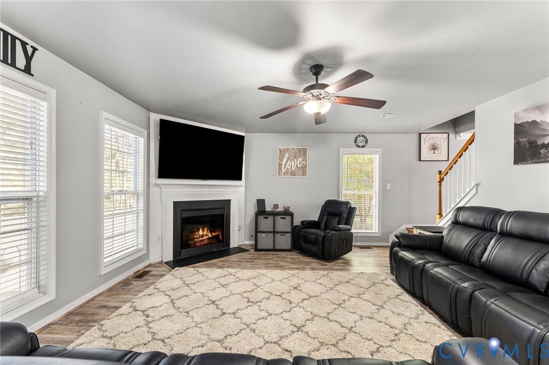 3120 Denise Road Petersburg, VA 23805 - Photo 25 of 51 Living area featuring wood-finish flooring, a deco