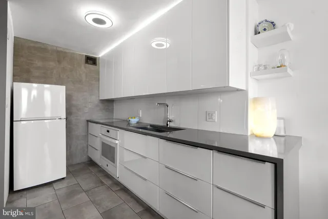 $279,000 | 2800 Wisconsin Avenue Northwest, Unit 304, Washington, DC 20007