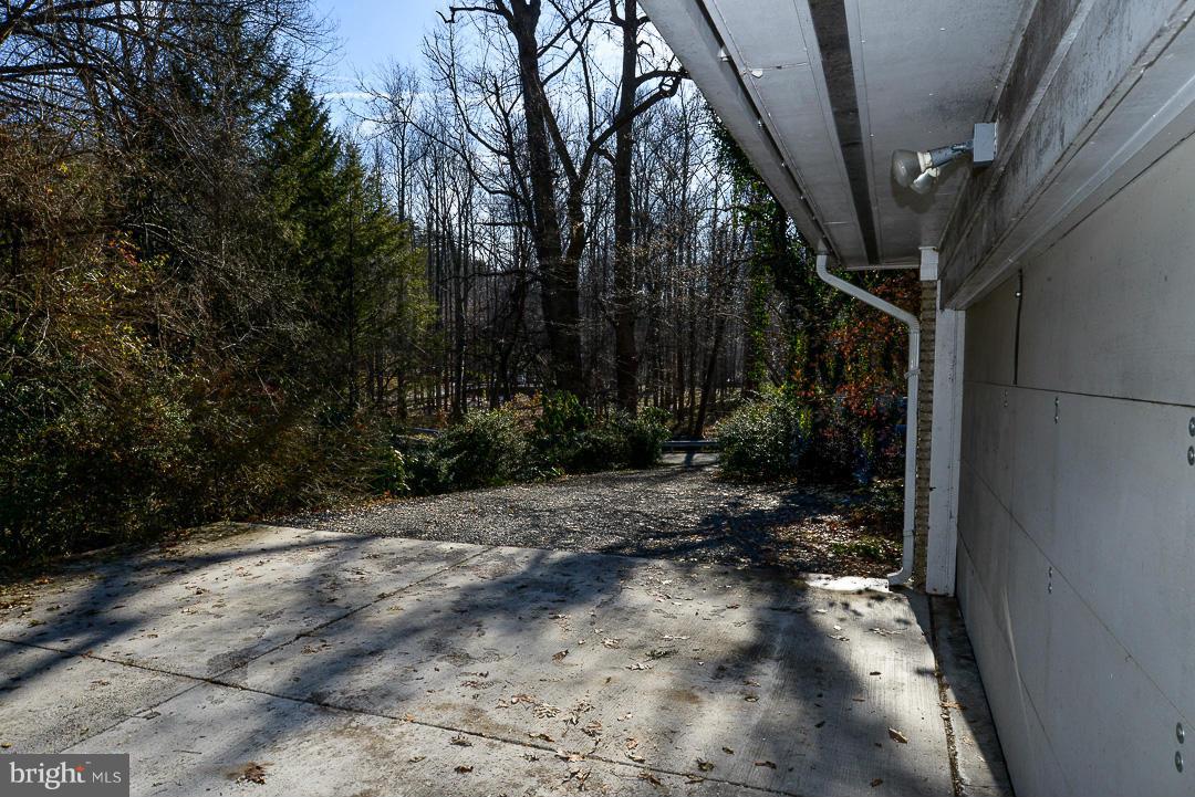 900 Towlston Road McLean, VA 22102 - Photo 22 of 25 Exterior (Front)