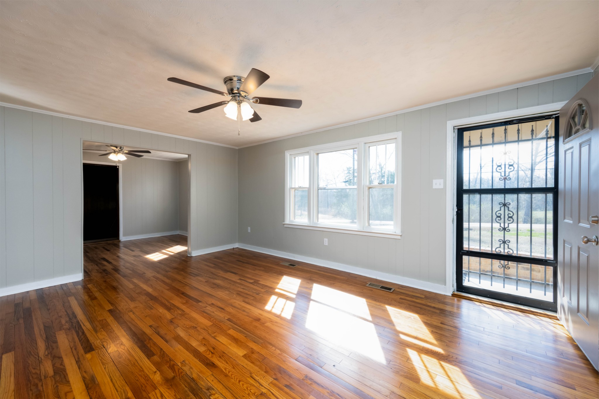247 East Main Street Decaturville, TN 38329 - Photo 4 of 28 Gallery Image 4