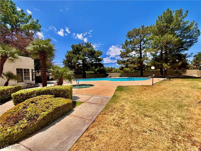 $1,400 | 2011 Cutlass Drive, Henderson, NV 89014