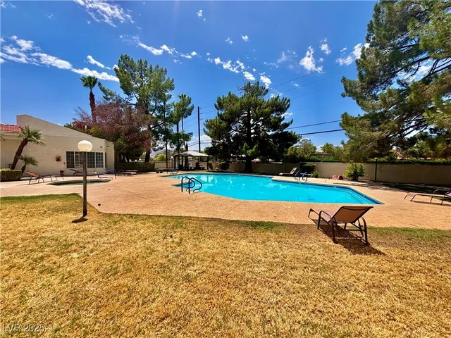 $1,400 | 2011 Cutlass Drive, Henderson, NV 89014