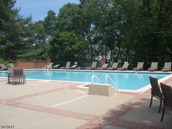 $375,900 | 316 Red Crest Lane, Unit 316, Somerville, NJ 08876