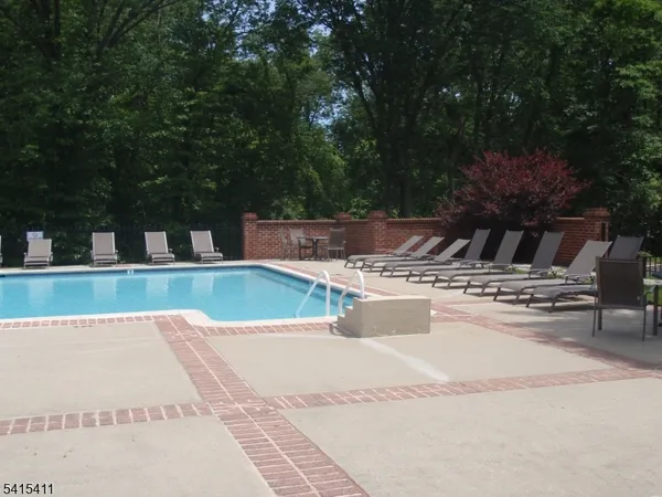 $375,900 | 316 Red Crest Lane, Unit 316, Somerville, NJ 08876