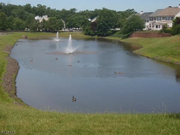 $375,900 | 316 Red Crest Lane, Unit 316, Somerville, NJ 08876