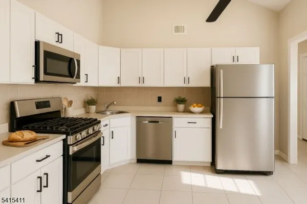 $375,900 | 316 Red Crest Lane, Unit 316, Somerville, NJ 08876