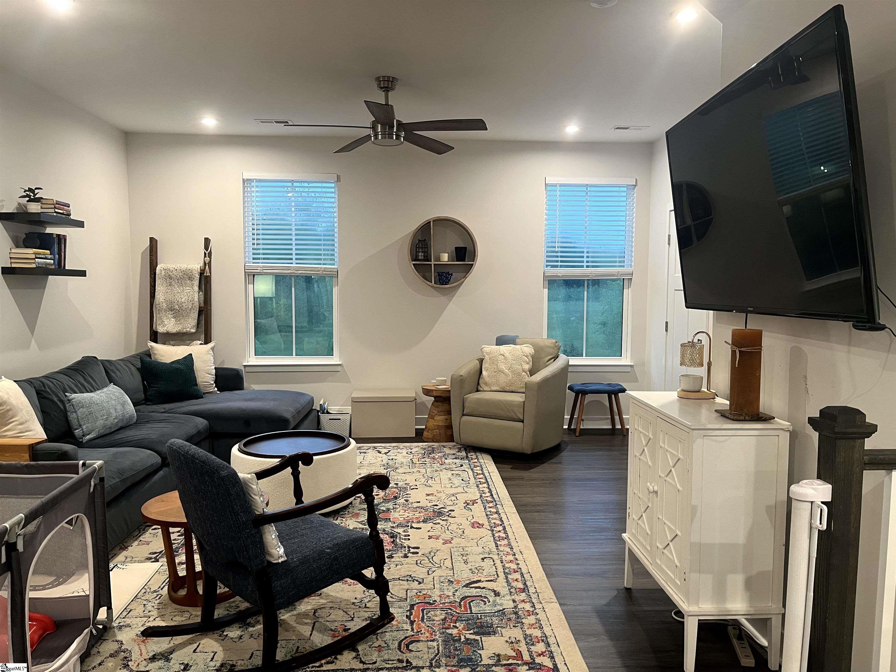 119 Rollins Avenue Greenville, SC 29607 - Photo 12 of 27