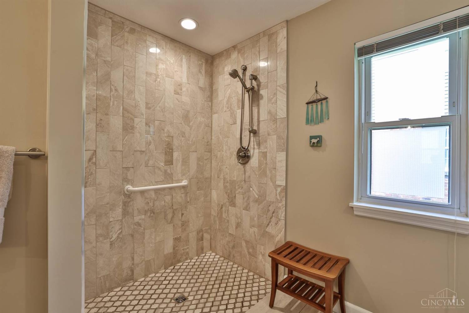 8750 East Kemper Road Cincinnati, OH 45249 - Photo 27 of 47 Gallery Image 27