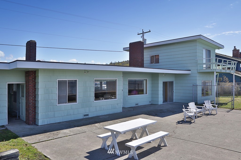 7368 Maxwelton Road Clinton, WA 98236 - Photo 4 of 25 Gallery Image 4