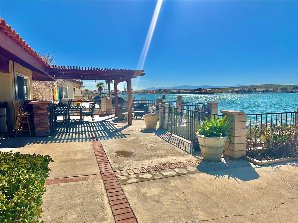 26576 Bluewater Road Helendale, CA 92342 - Photo 41 of 51 a patio view with a seating space