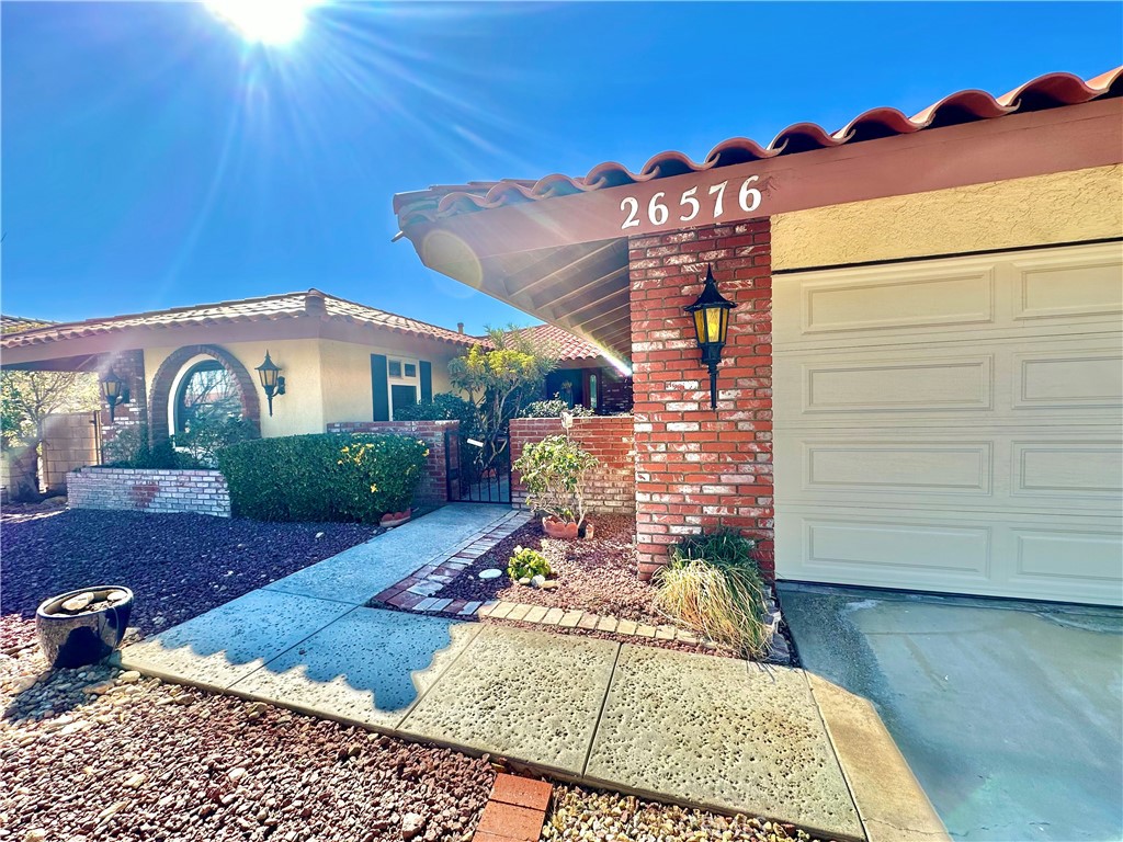26576 Bluewater Road Helendale, CA 92342 - Photo 5 of 51 a view of a porch