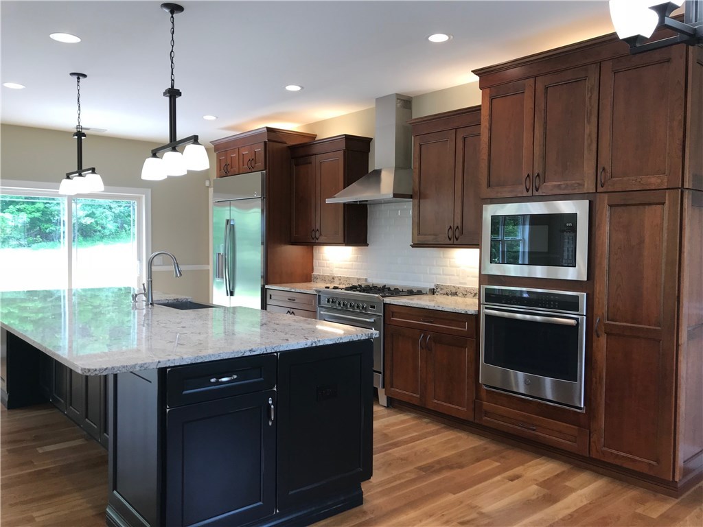 71 Capron Road Smithfield, RI 02917 - Photo 11 of 36 Gallery Image 11