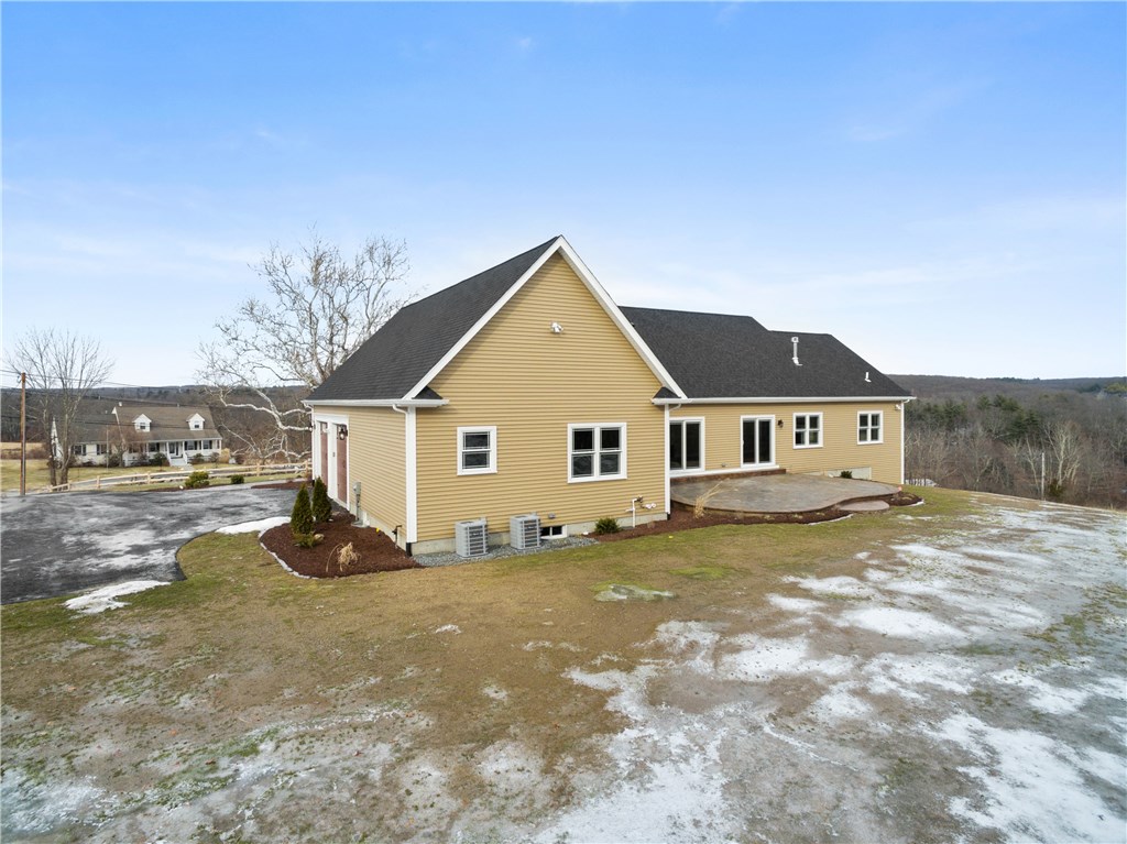 71 Capron Road Smithfield, RI 02917 - Photo 29 of 36 Gallery Image 29