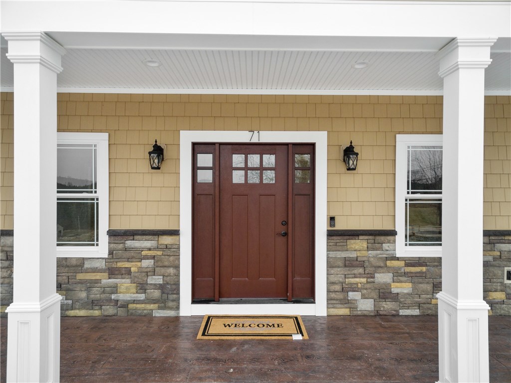 71 Capron Road Smithfield, RI 02917 - Photo 3 of 36 Gallery Image 3