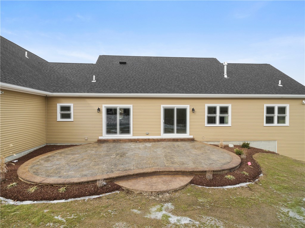 71 Capron Road Smithfield, RI 02917 - Photo 32 of 36 Gallery Image 32