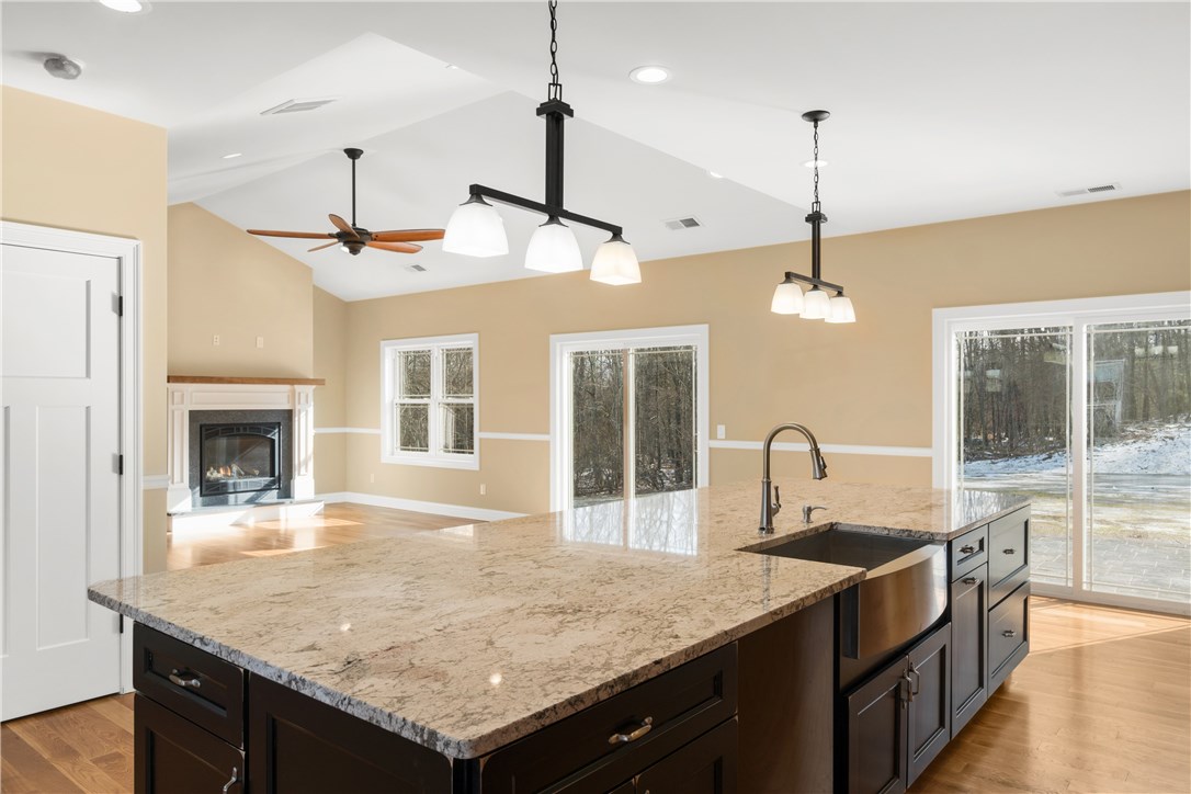 71 Capron Road Smithfield, RI 02917 - Photo 8 of 36 Gallery Image 8