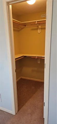 $300,000 | 414 Eagle Glen Drive, Raymore, MO 64083