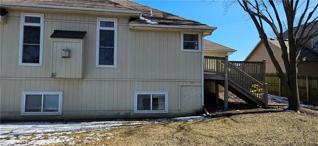 $300,000 | 414 Eagle Glen Drive, Raymore, MO 64083