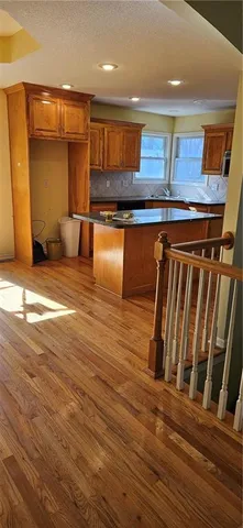 $300,000 | 414 Eagle Glen Drive, Raymore, MO 64083