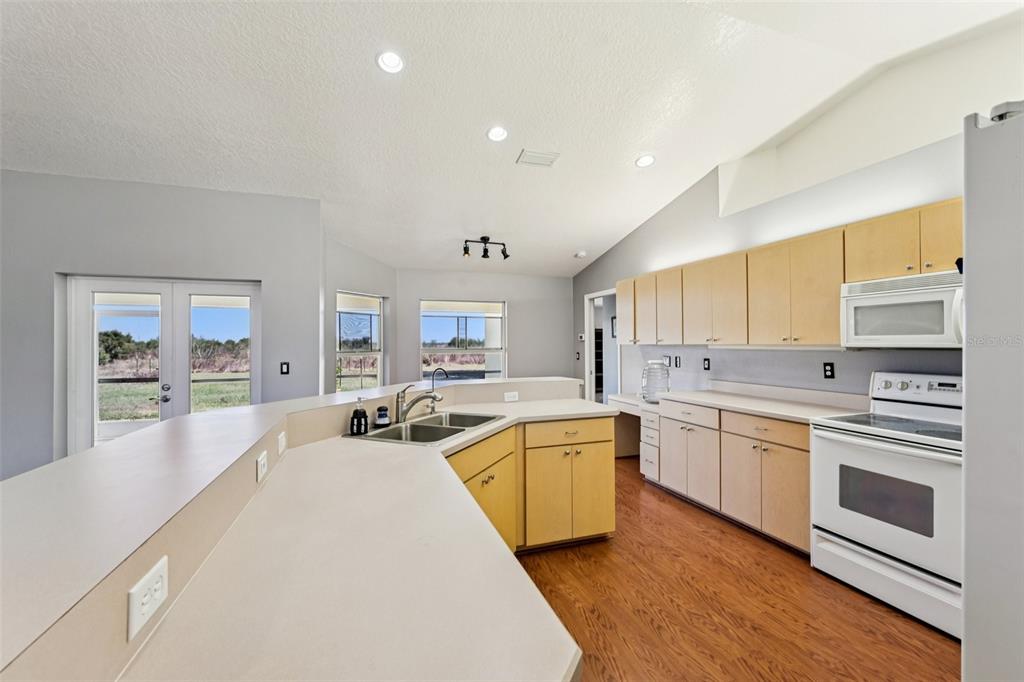 13435 MJ Road Myakka City, FL 34251 - Photo 8 of 36