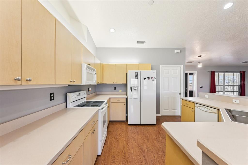 13435 MJ Road Myakka City, FL 34251 - Photo 9 of 36