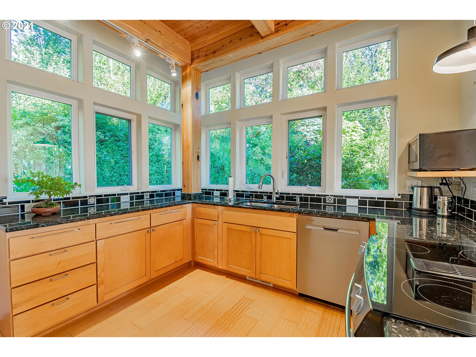 875 Taylor Road Kalama, WA 98625 - Photo 10 of 32 Gallery Image 10