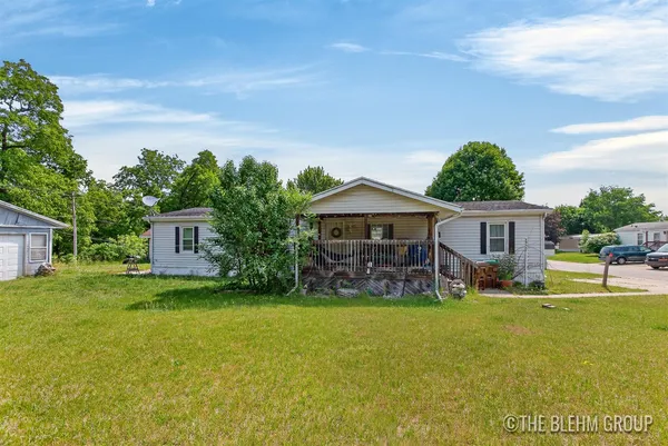 $90,000 | 11235 Caron Street Southeast, Lowell, MI 49331
