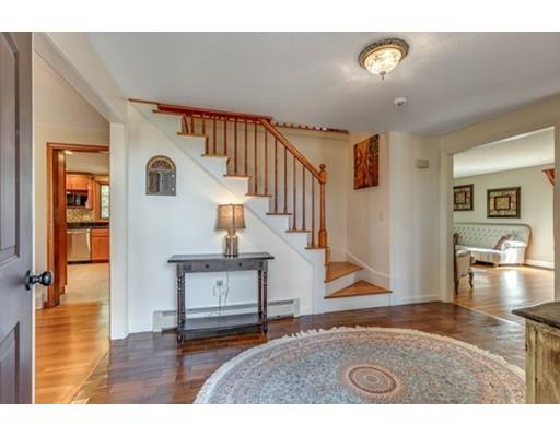 24 Bluejay Road Lynnfield, MA 01940 - Photo 2 of 30 Gallery Image 2