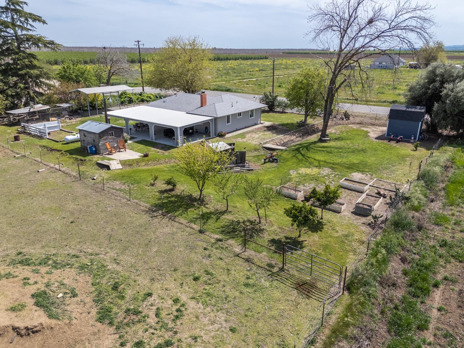 5621 Hankins Road Williams, CA 95987 - Photo 8 of 57