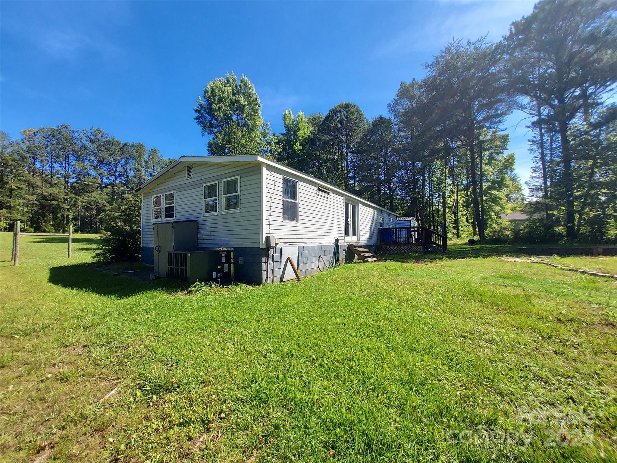 134 Davidson Road Clover, SC 29710 - Photo 4 of 7 a view of a yard in front of house