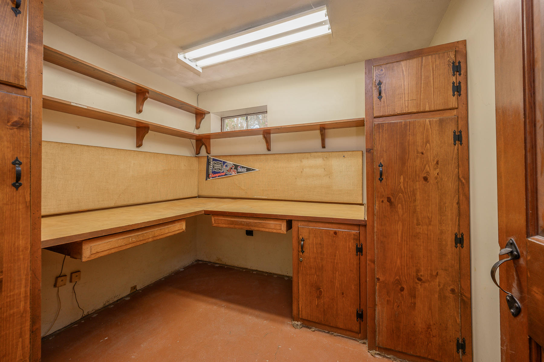 1221 County Road Cataumet, MA 02534 - Photo 40 of 42 Office