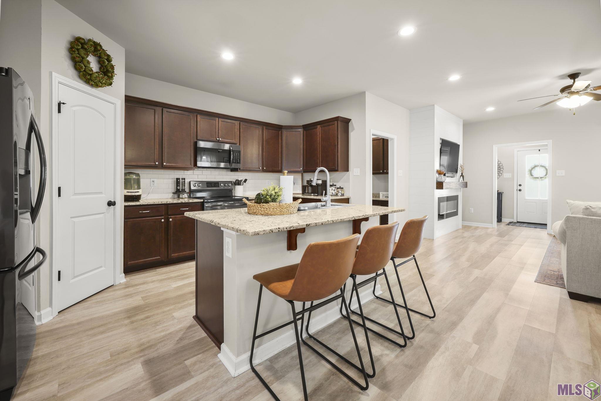 23419 Ruger Drive Denham Springs, LA 70726 - Photo 2 of 22