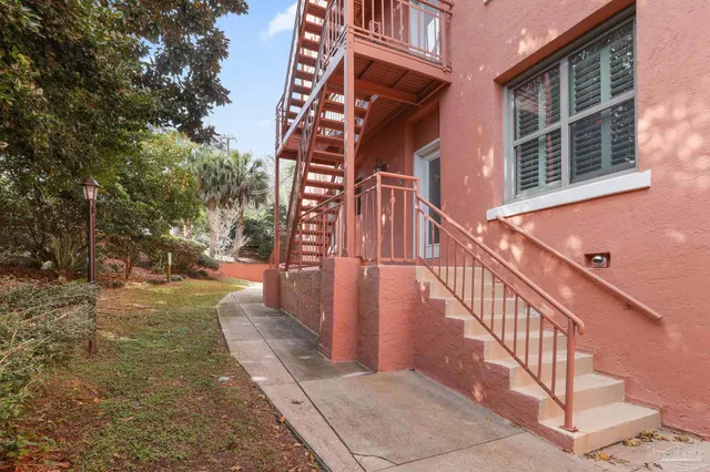 $300,000 | 2007 East Gadsden Street, Unit 105, Pensacola, FL 32501