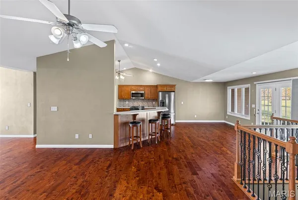 $530,000 | 9 Fawn Valley Drive, Moro, IL 62067