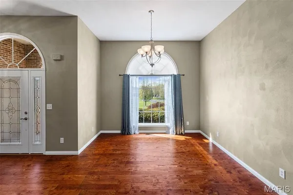 $530,000 | 9 Fawn Valley Drive, Moro, IL 62067