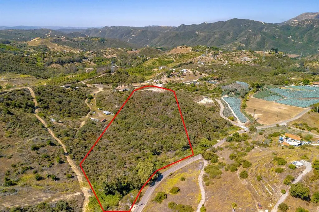 27 Daily Fallbrook, CA 92028 - Photo 23 of 34