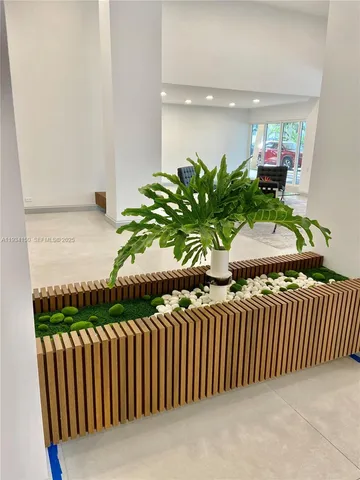 $3,250 | 230 174th Street, Unit 819, Sunny Isles Beach, FL 33160