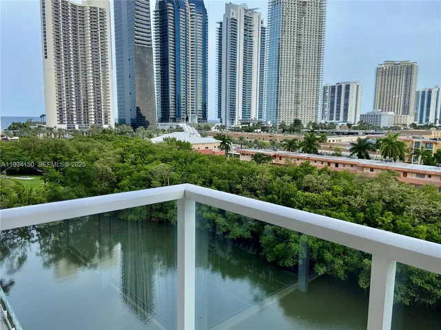 $3,250 | 230 174th Street, Unit 819, Sunny Isles Beach, FL 33160